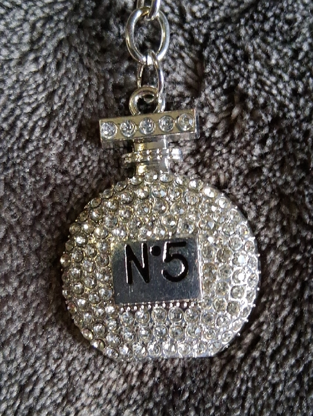 Rhinestone N°5 Perfume Bottle Keychain - Silver Sparkle - Picture 2 of 3